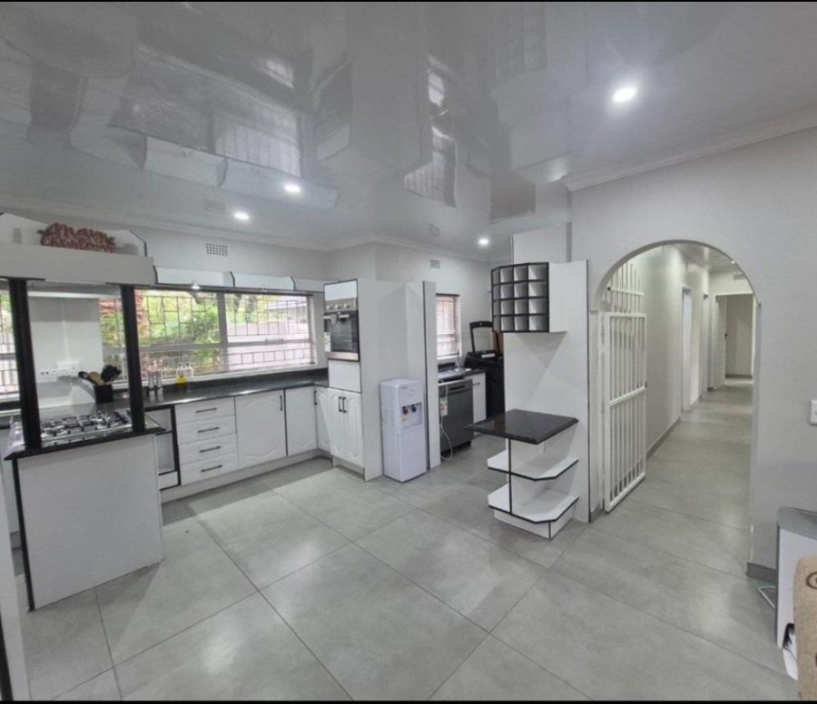 4 Bedroom Property for Sale in Flamwood North West